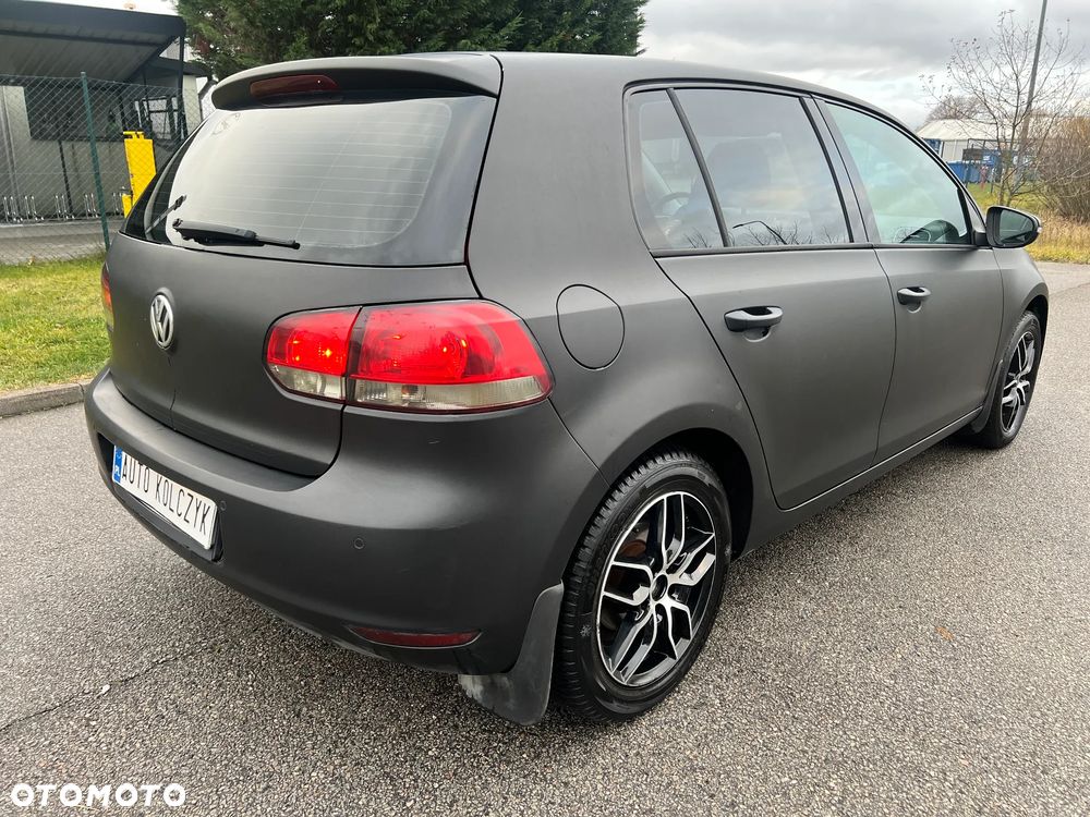Volkswagen Golf - 8