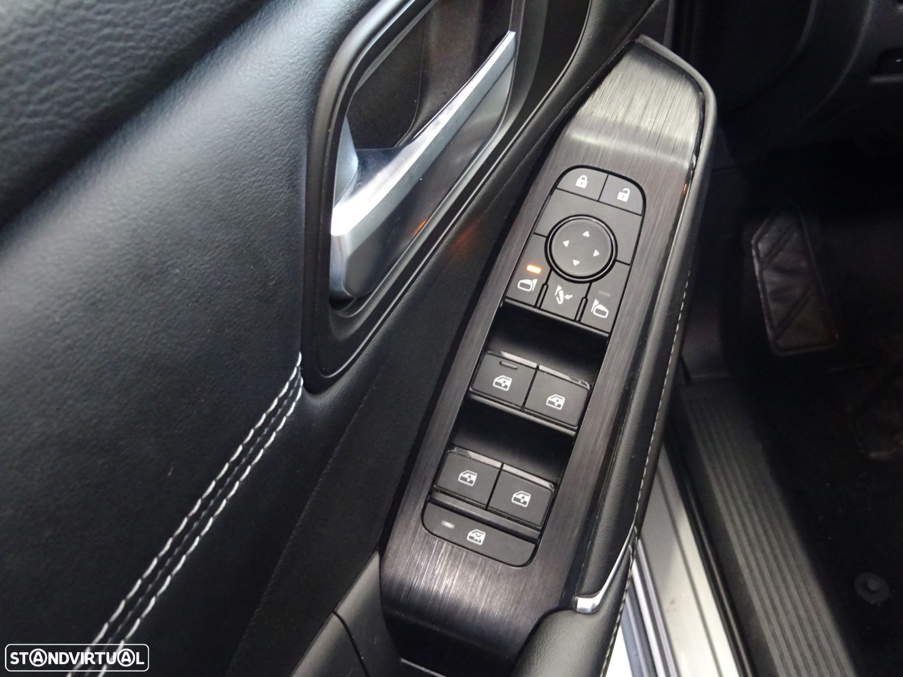 Nissan Qashqai 1.3 DIG-T N-Connecta LED Xtronic - 12