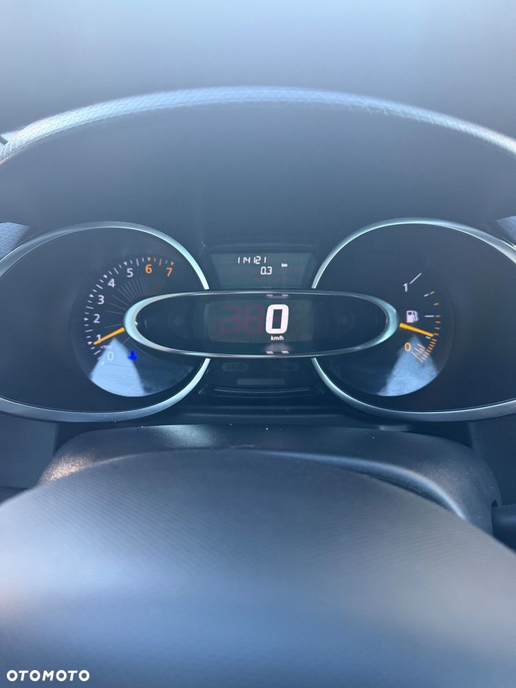 Renault Clio 0.9 Energy TCe Limited EU6 - 26