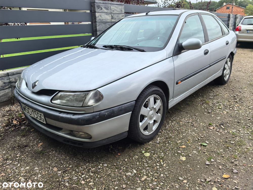 Renault Laguna - 1