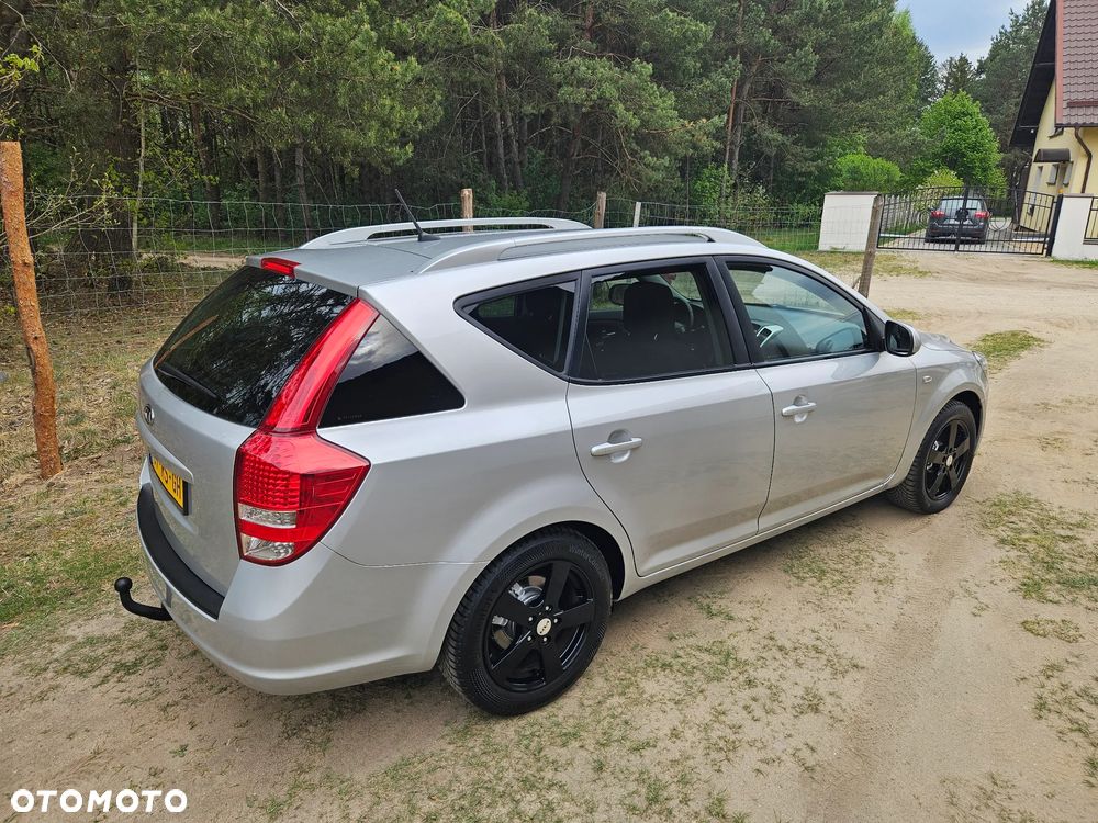 Kia Ceed - 5