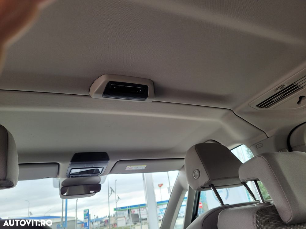 Volkswagen Multivan Life L 2.0 TDI - 13