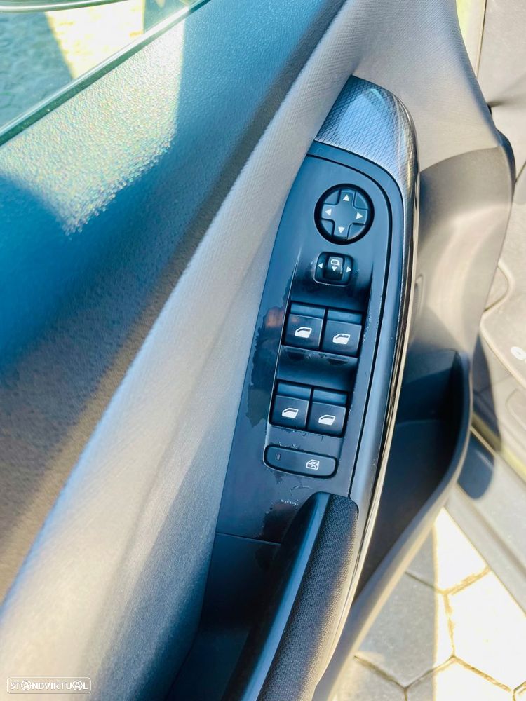 Citroën C4 Picasso - 11