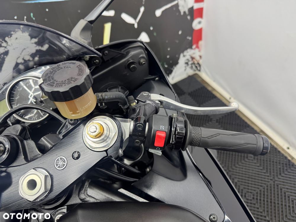 Yamaha R6 - 26
