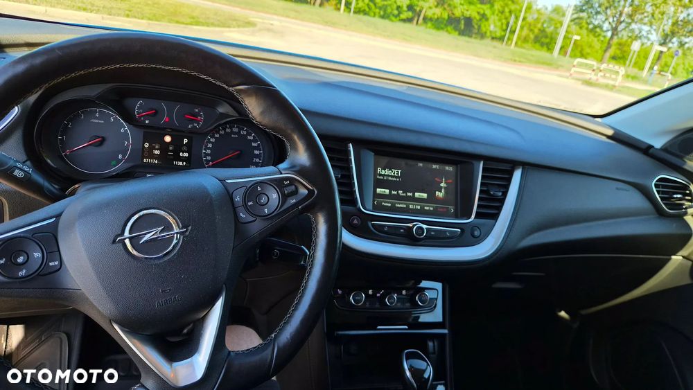 Opel Grandland X 1.2 T GPF Design&Tech S&S - 23