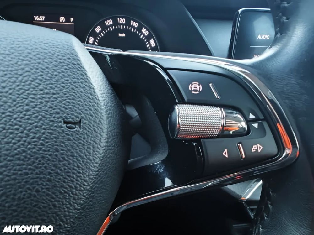 Skoda Octavia 2.0 TDI DSG Ambition - 22