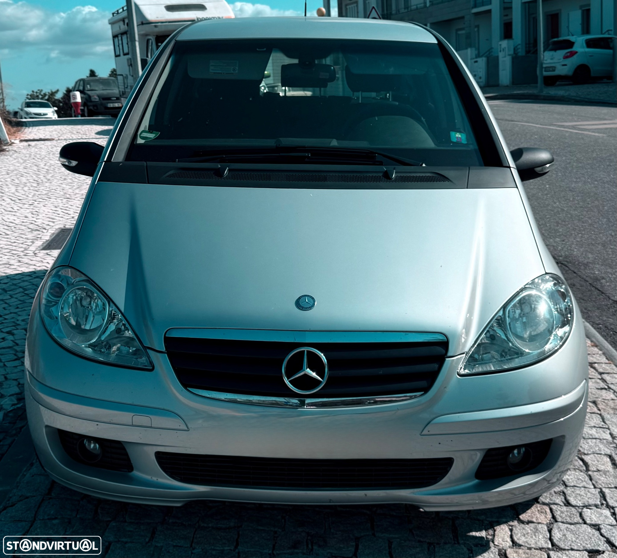 Mercedes-Benz 180 - 4