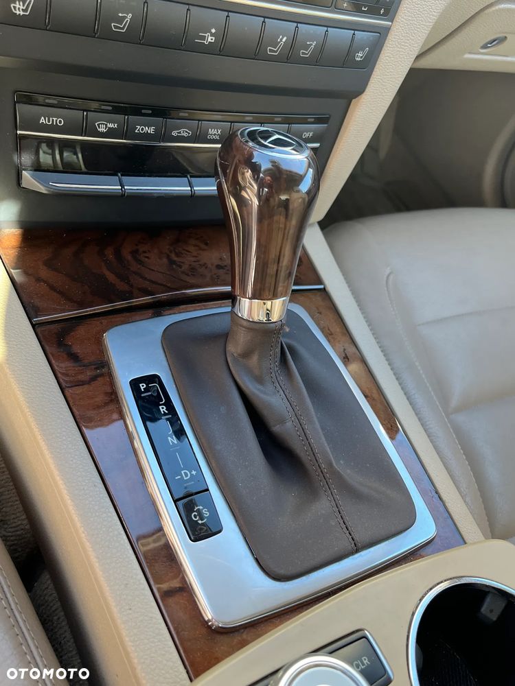 Mercedes-Benz Klasa E 350 7G-TRONIC - 24