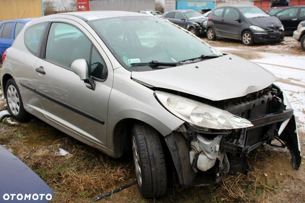 Peugeot 207 2006 1.4i KFU Hatchback 3-drzwi (MASKA, ZDERZAK, LAMPA, BŁOTNIK, DRZWI, SZYBA, FOTEL) - 2