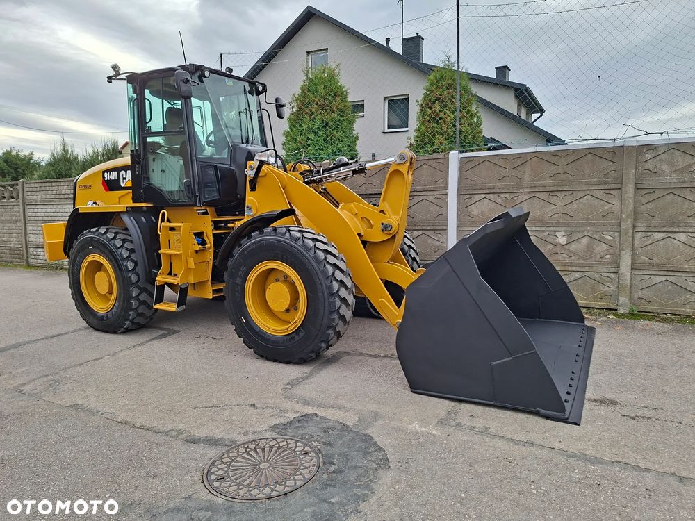 Caterpillar CAT 914 M - 10