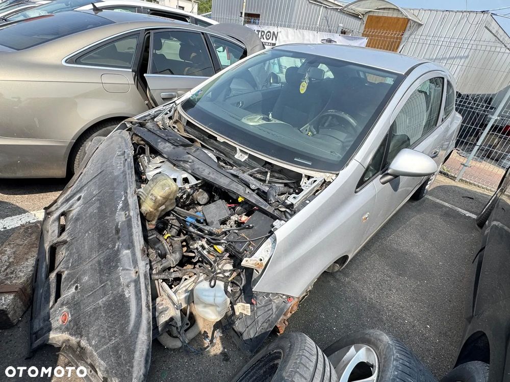 Klapa bagażnika Opel Corsa D 2008r poj. 1.2 diesel 75 KM - 4