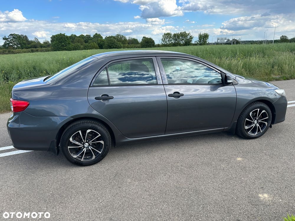 Toyota Corolla 1.4 D-4D Luna - 4
