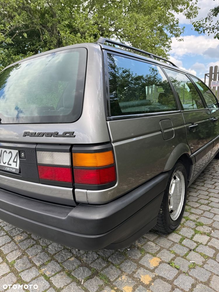 Volkswagen Passat 1.8 CL - 5
