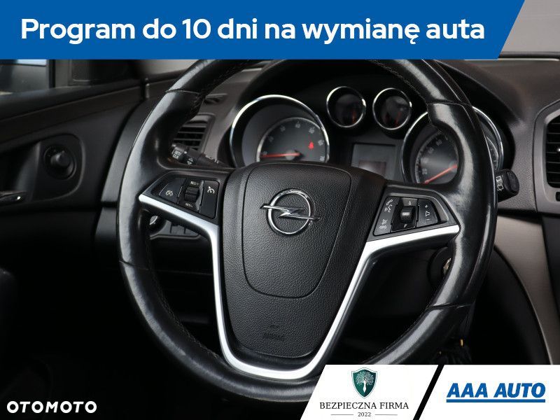 Opel Insignia - 20