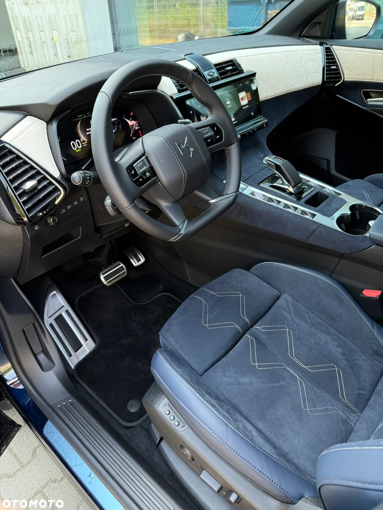DS Automobiles DS 7 Crossback - 11