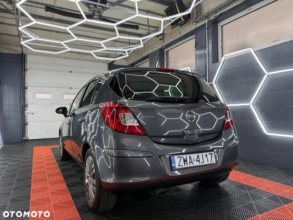 Opel Corsa 1.4 16V Innovation - 5