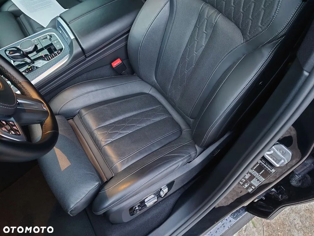 BMW X5 xDrive40d - 22