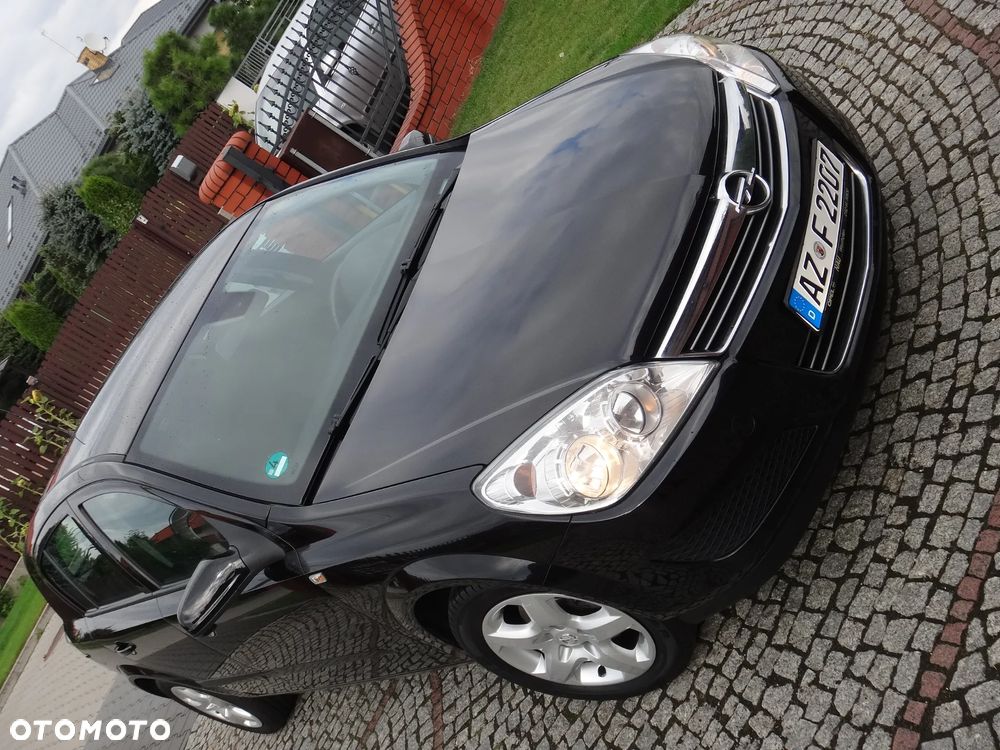 Opel Astra 1.6 Innovation - 1