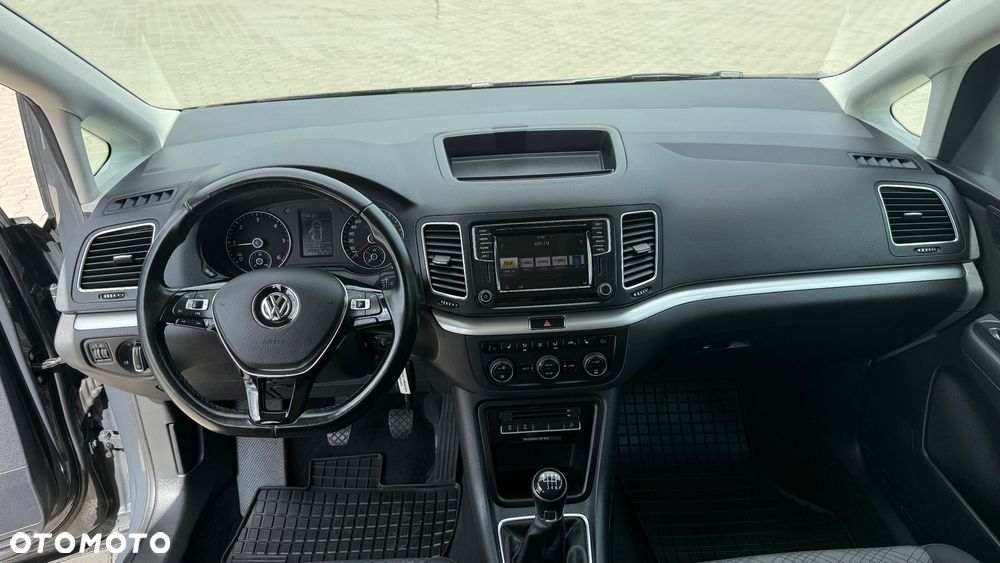 Volkswagen Sharan 2.0 TDI (BlueMotion Technology) Comfortline - 21