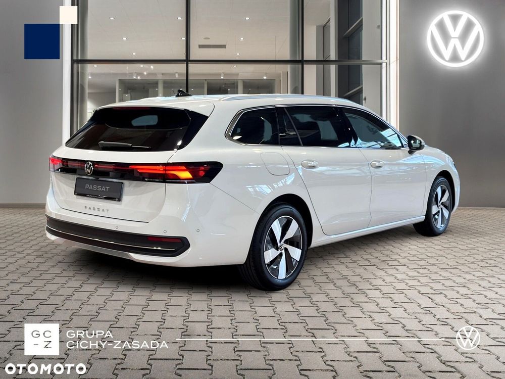 Volkswagen Passat Variant 2.0 TSI Business Plus DSG - 5