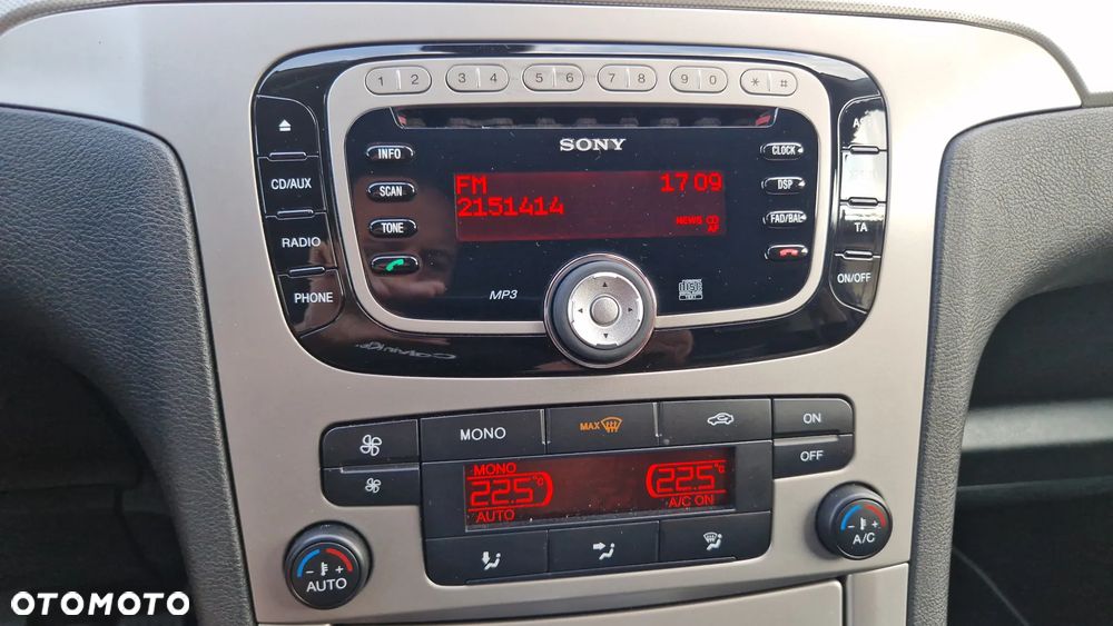 Ford S-Max 2.0 TDCi DPF Titanium - 20