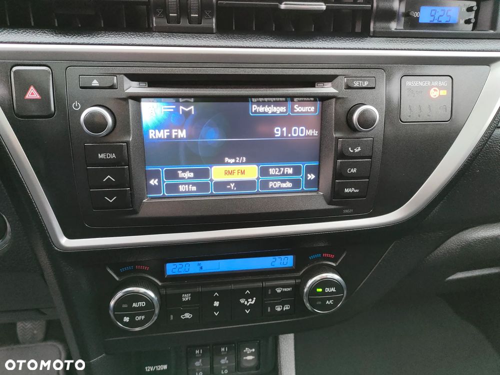 Toyota Auris 2.0 D-4D Premium - 28
