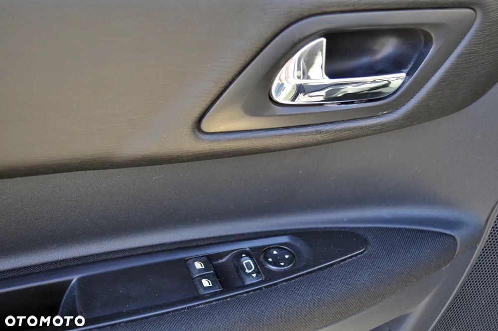 Citroën C4 1.6 HDi Impress - 16