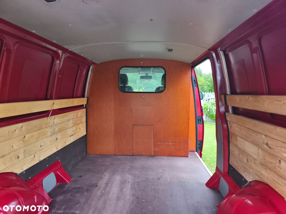 Volkswagen Transporter - 33