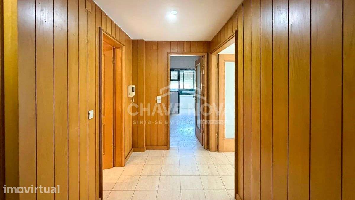 T3 em Condomínio Fechado com Piscina e Garagem –  5 minutos da praia - Grande imagem: 3/41