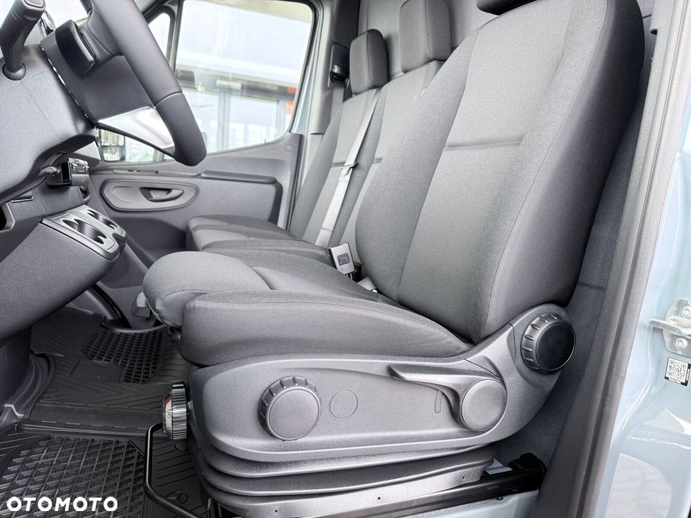 Mercedes-Benz Sprinter 517 cdi długi 4325 mm. - 23