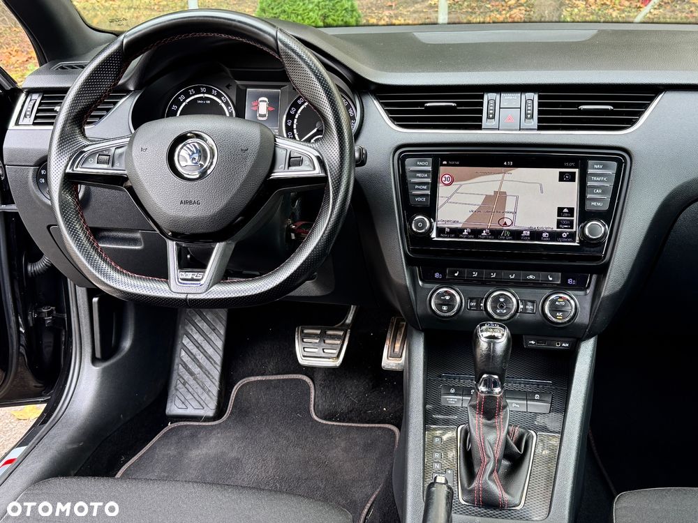 Skoda Octavia 2.0 TDI DSG RS - 26