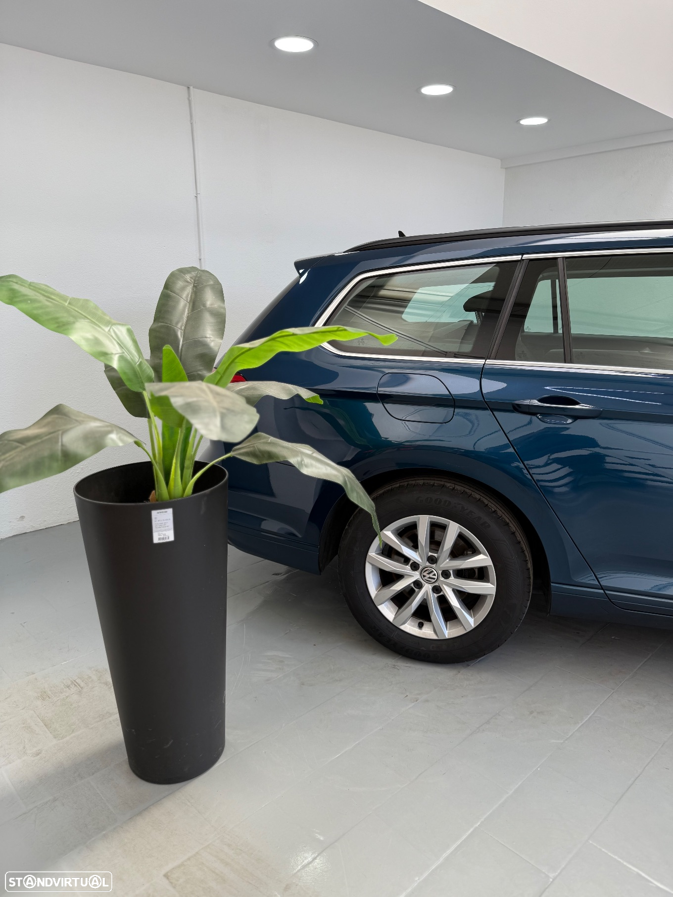 VW Passat Variant 1.6 TDI Confortline DSG - 28