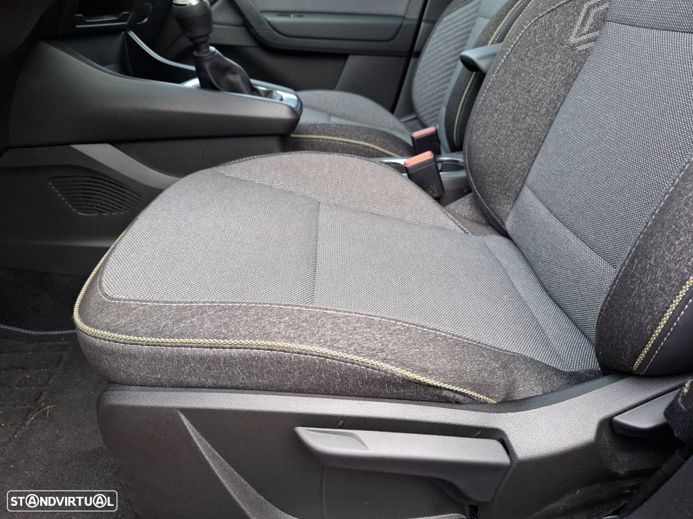 Renault Captur 1.0 TCe Techno — fotografia 15