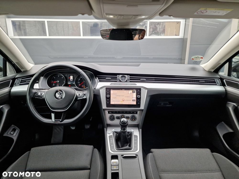 Volkswagen Passat 2.0 TDI BMT Comfortline - 25