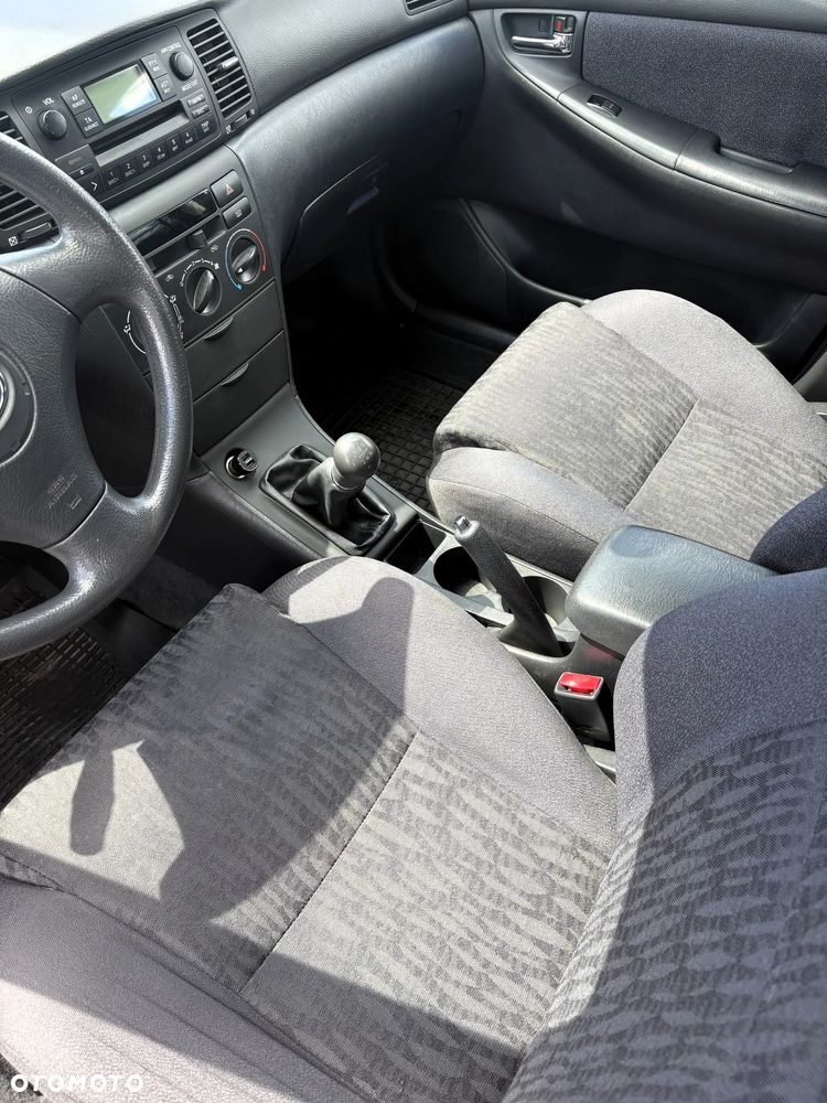 Toyota Corolla 1.4 VVT-i Terra Polaris - 11