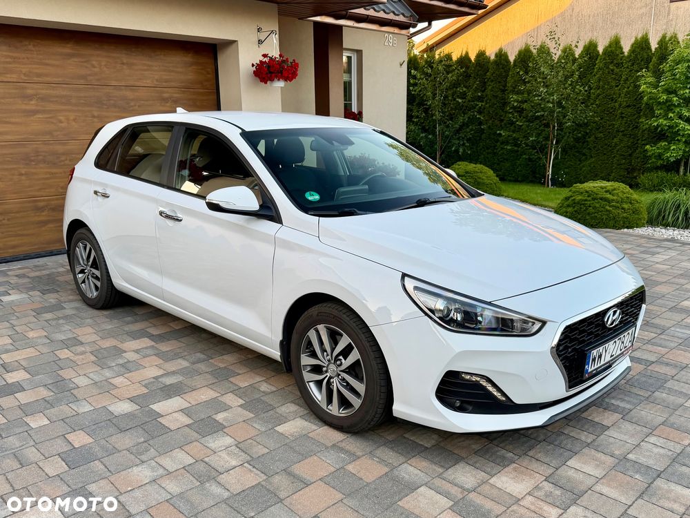 Hyundai i30 1.6 D GO Plus - 5