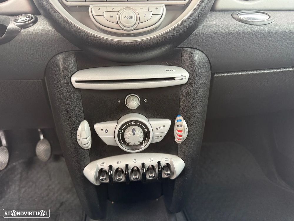 MINI 3 Portas Cooper D - 14