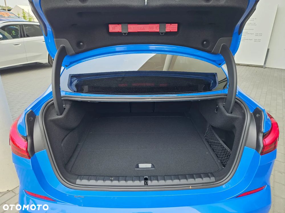 BMW Seria 2 218i - 10