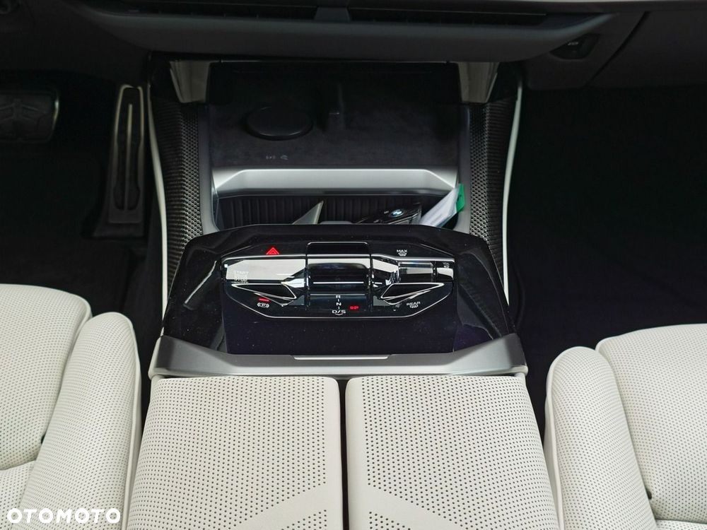 BMW Seria 7 - 19