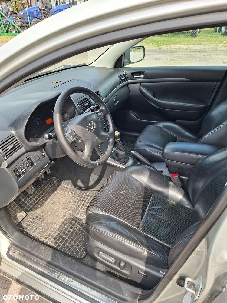 Toyota Avensis 2.2 D-4D Prestige Premium - 5