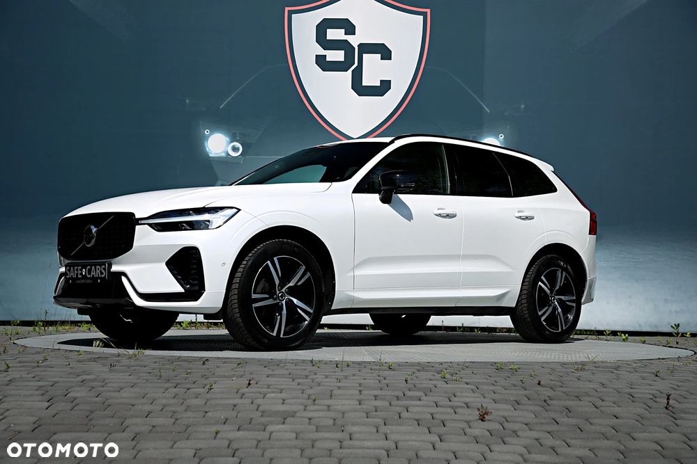 Volvo XC 60 B4 D AWD R-Design - 4