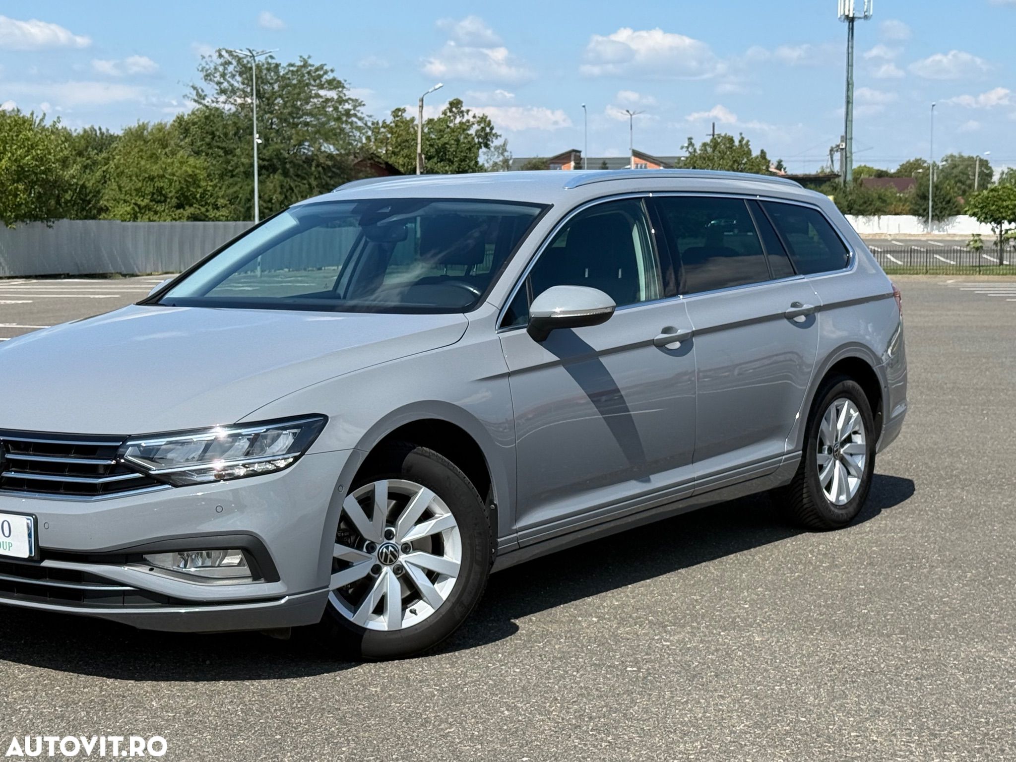 Volkswagen Passat Variant 2.0 TDI DSG Elegance - 1