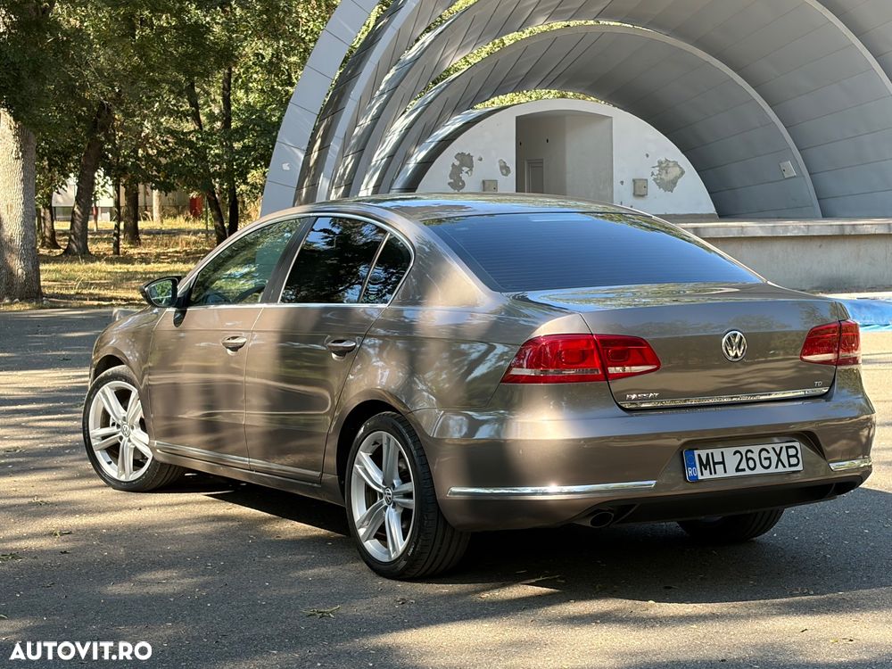 Volkswagen Passat 1.6 TDI BlueMotion Technology Comfortline - 2