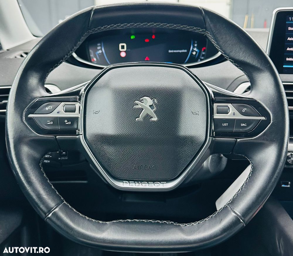 Peugeot 3008 1.2 PureTech Turbo S&S Active - 32