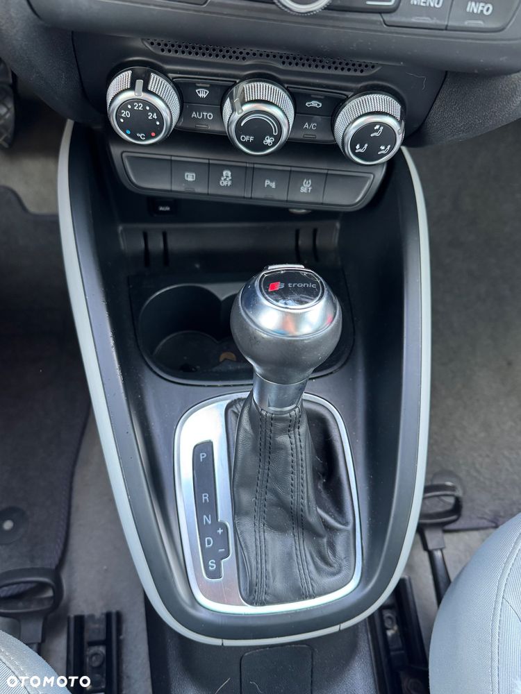 Audi A1 1.6 TDI S tronic Attraction - 11