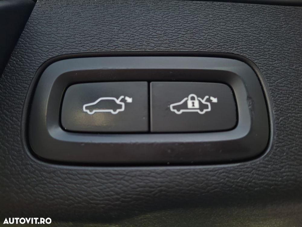 Volvo XC 60 - 24