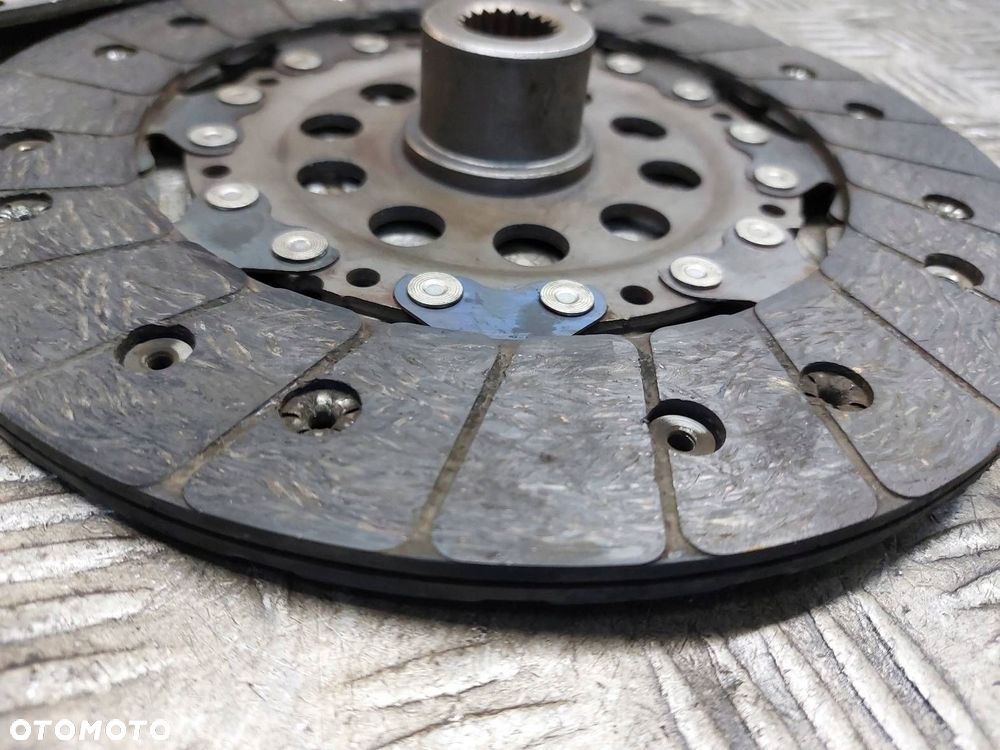 KOŁO DWUMASOWE + TARCZA + DOCISK + ŁOŻYSKO OPOROWE VOLVO 850 I 2.5 TDI - 4