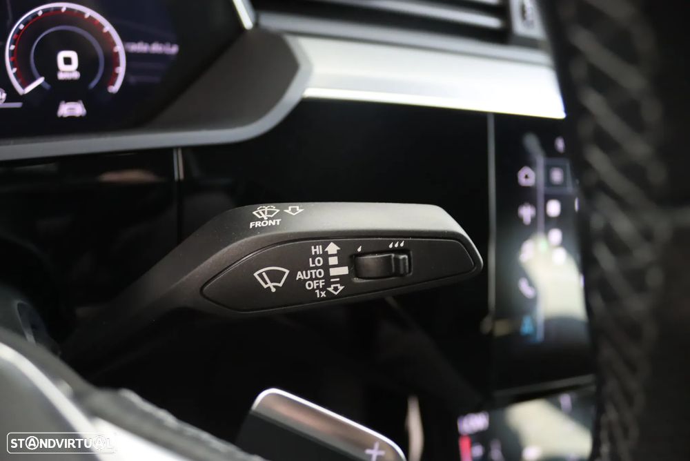 Audi e-tron 55 quattro S line - 13