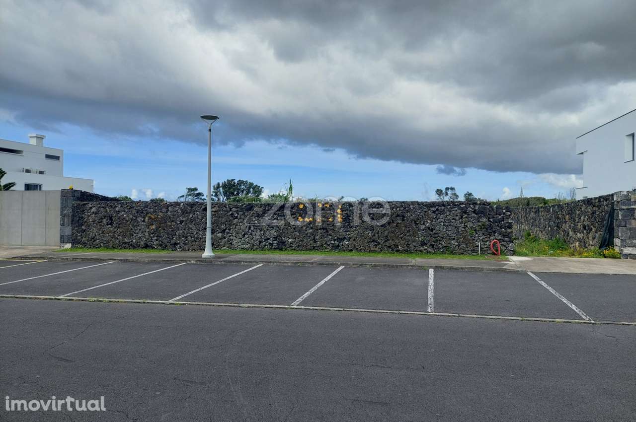 Lote para construção na Atalhada - Lagoa - Grande imagem: 5/15