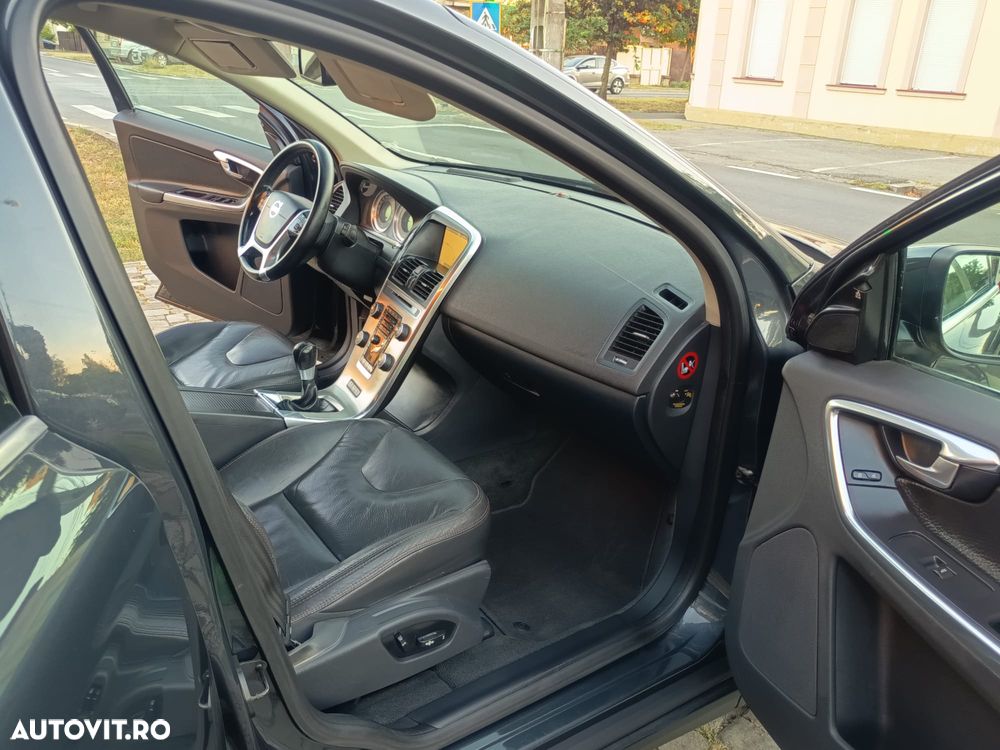 Volvo XC 60 - 6